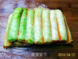 《酸辣两心依》又名《酸辣萝卜包心菜》的做法步骤：6