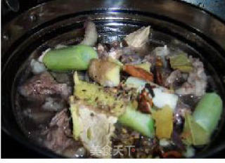 爱多帮免煮锅实验【2】----酱焖牛肉的做法步骤：5