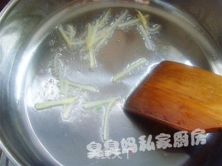 茭白肉丝的做法步骤：2