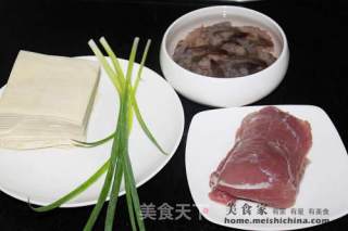 鲜虾肉春卷的做法步骤：5
