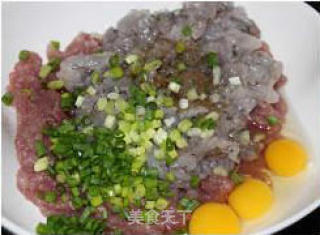鲜虾肉春卷的做法步骤：5