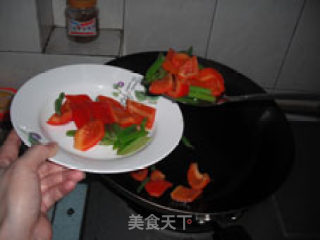 每天需摄取多种颜色的蔬菜——蚝油五彩爆腐竹的做法步骤：4