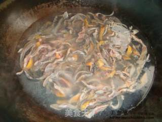 芹菜鳝鱼丝的做法步骤：5