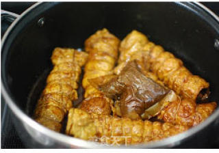 腐皮肉卷的做法步骤：4