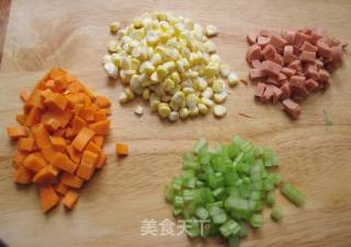 唤醒小孩胃口的饭---时蔬炒饭的做法步骤：4