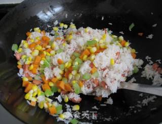 唤醒小孩胃口的饭---时蔬炒饭的做法步骤：4