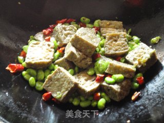 毛豆煎臭豆腐的做法步骤：3