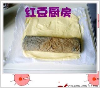 双色桑葚蛋糕卷的做法步骤：3