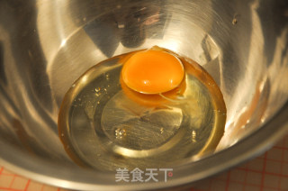 肉香四溢 肉松马芬的做法步骤：4