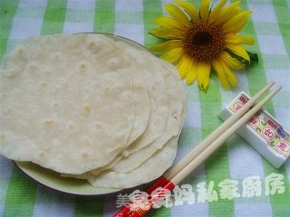 荷叶饼的做法步骤：2