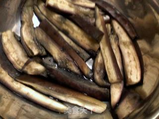 超级好吃的“蚝油茄子”拌菜的做法步骤：2