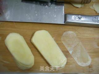 酸辣土豆丝－－爽口又开胃的做法步骤：2