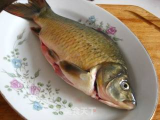 豆瓣鲫鱼的做法步骤：4