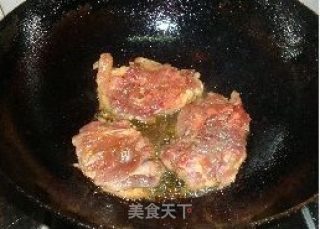酒香鸡腿的做法步骤：2