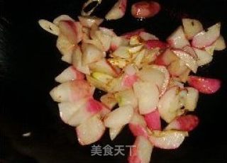 素烧水萝卜的做法步骤：2