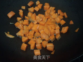 蚝油杂蔬炒饭的做法步骤：5