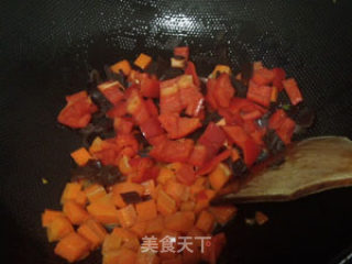 蚝油杂蔬炒饭的做法步骤：5