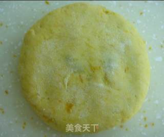 南瓜芝麻糯米饼的做法步骤：3