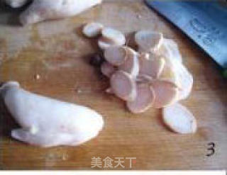 谁都可以做得得心应手的家常快炒——鲜辣杏鲍菇炒肉片的做法步骤：3