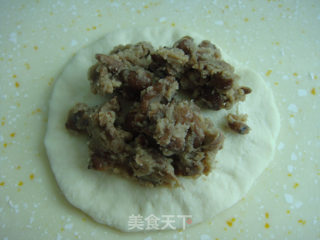 小兔子豆沙包的做法步骤：2