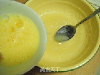 蛋香芝麻甜薄脆的做法步骤：2