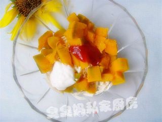 宝宝餐----南瓜拌鸡丝的做法步骤：2