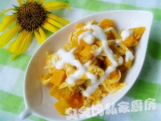 宝宝餐----南瓜拌鸡丝的做法步骤：2