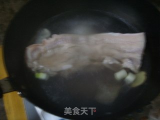 回锅肉的做法步骤：2
