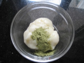 抹茶双色冰皮月饼的做法步骤：2