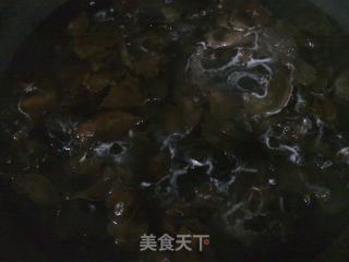 开胃菜—老醋木耳的做法步骤：2