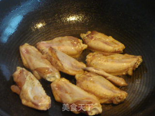 红烧鸡翅膀的做法步骤：4