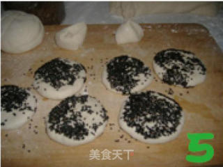 芝麻红豆饼的做法步骤：3