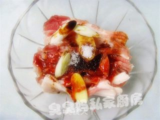 粉蒸肉的做法步骤：3