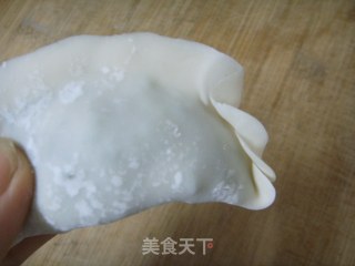 香煎韭菜猪肉饺子的做法步骤：2