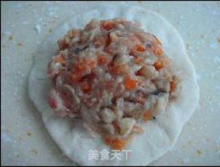 红萝卜冬菇肉馅饼的做法步骤：5