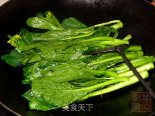 盐水菜心的做法步骤：3