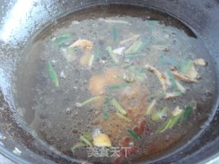 无辣版水煮罗非鱼的做法步骤：4