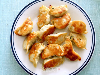 韭菜猪肉饺子（煎饺）的做法