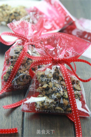 【番茄配方】海苔花生酥糖——丰富美味酥脆可口的做法