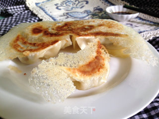冬笋芹菜猪肉煎饺的做法