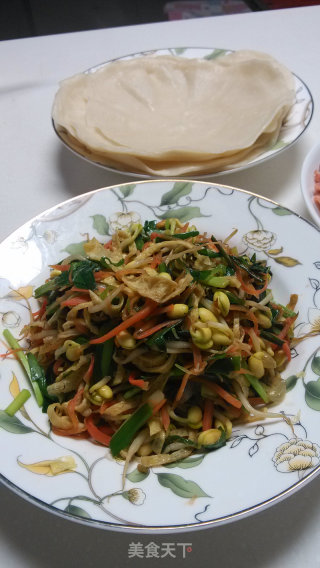 烫面蒸饼和素炒合菜的做法