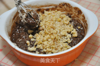 巨型巧克力面包圈--蛋糕模盛妆的新食感面包的做法步骤：6