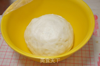 巨型巧克力面包圈--蛋糕模盛妆的新食感面包的做法步骤：6
