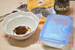 巨型巧克力面包圈--蛋糕模盛妆的新食感面包的做法步骤：6