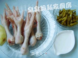 泡椒凤爪的做法步骤：2