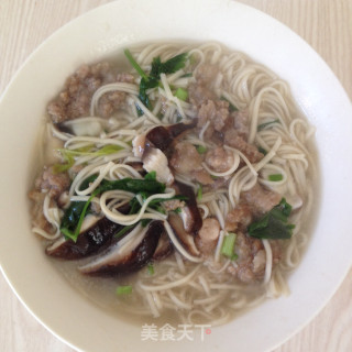 香菇肉丝面的做法