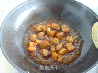 柚香腩肉煲的做法步骤：5