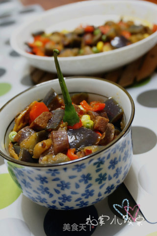 小米椒腊肉炒茄丁的做法