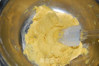 酒渍枸杞葡萄干蛋糕的做法步骤：2