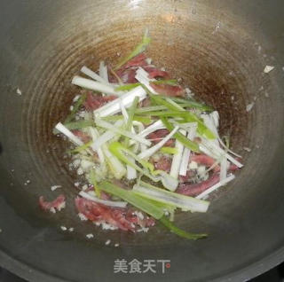 炒地瓜粉的做法步骤：2
